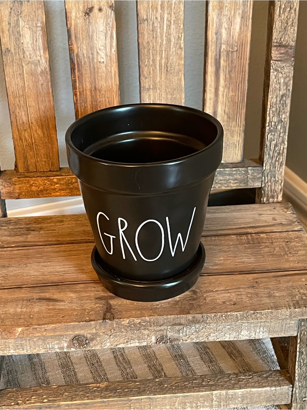 NEW - Rae Dunn Black 'GROW' Flower Pot